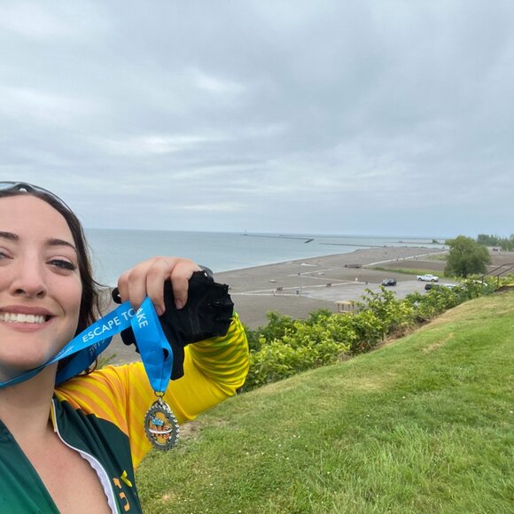 Meet your Posher, Sara - Picture 2 of 14